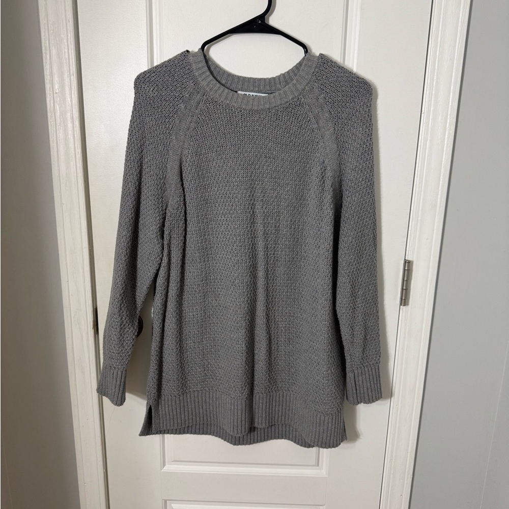 Old Navy Women's Gray Crew Neck Sweater